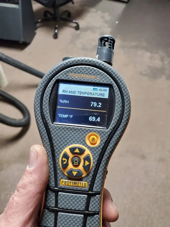 Moisture meter humidity assessment for Mold Remediation & Removal in Burbank